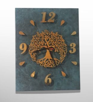 Orologio ritraente l'albero della vita